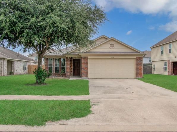 2106 Bishop Hollow Ln
