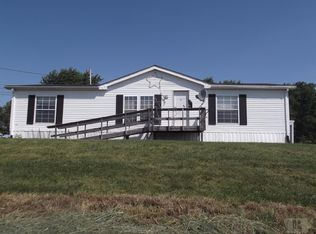 210 Hillcrest Dr, Audubon, IA 50025