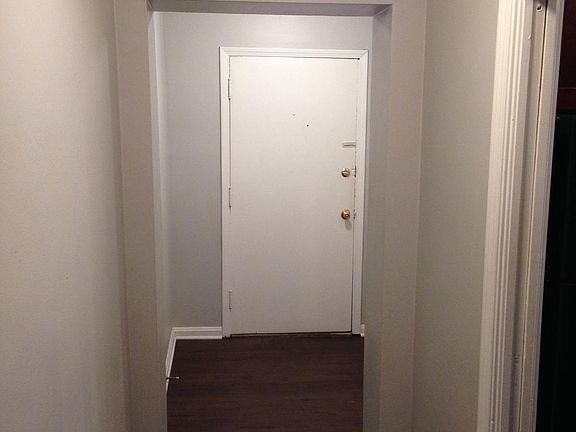 5th image of 2880 S Moreland Blvd APT 209