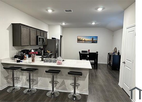 4th image of 3731 Pronghorn Ln