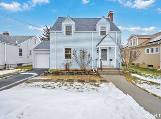 60 Tredeau St, Hartford, CT 06114