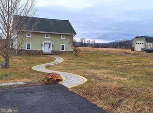 2254 Winchester Rd, Delaplane, VA 20144