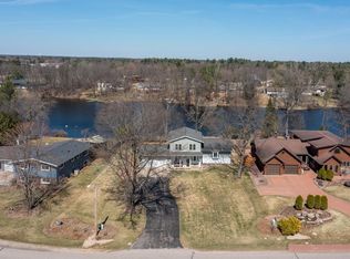 2710 Springville Dr, Plover, WI 54467