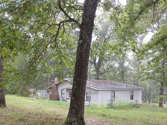 3rd image of 104 Turkey Tree Rd