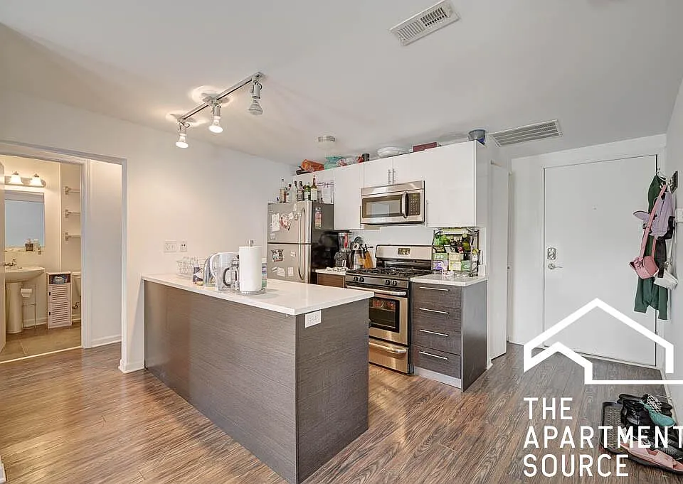 2022 S Throop St #4E
