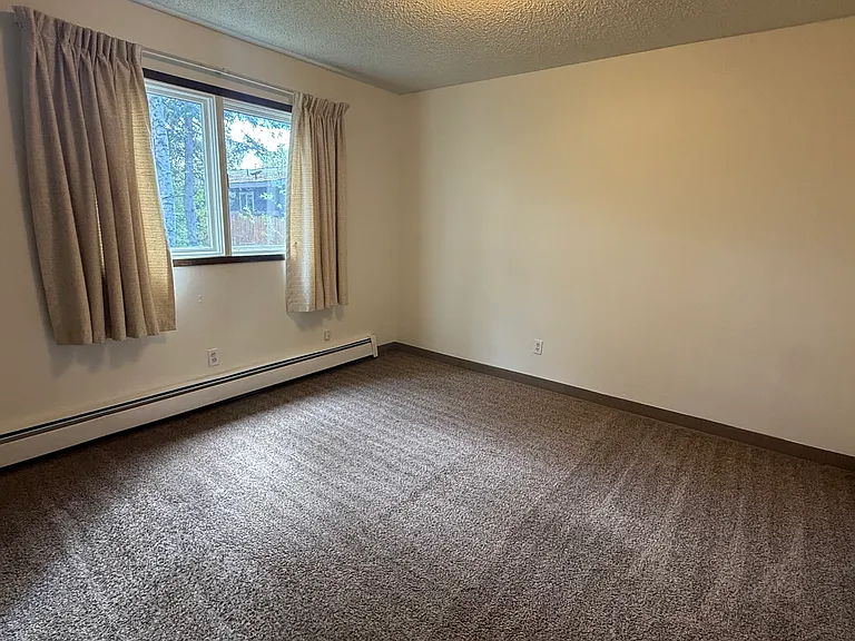 2432 Forget Me Not Ln #A — Photo 10
