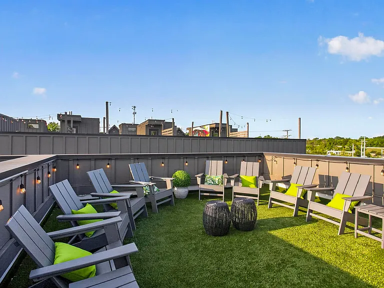 738 Douglas Ave #13 — Photo 49