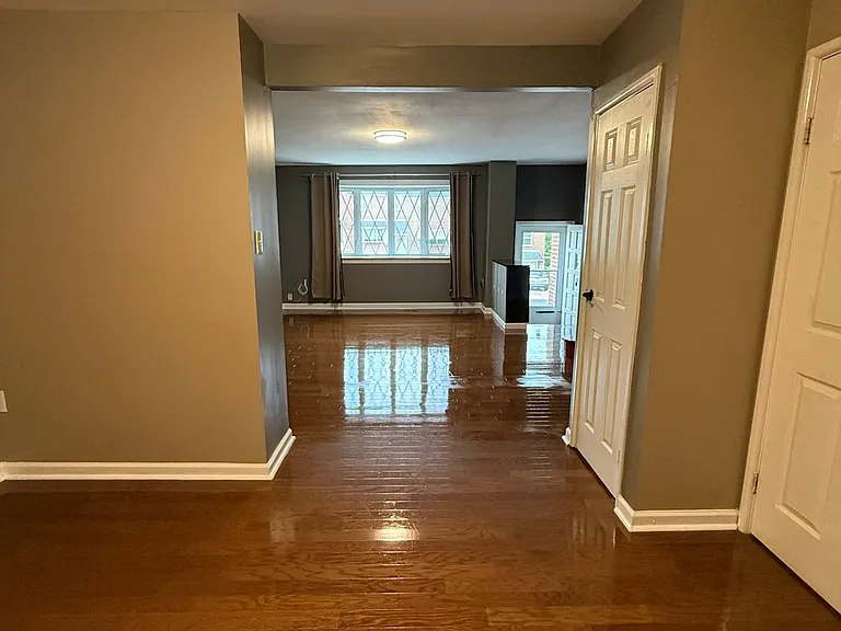 9889 Garvey Dr — Photo 7