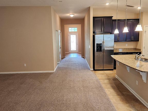 5th image of 639 Glendale Ln