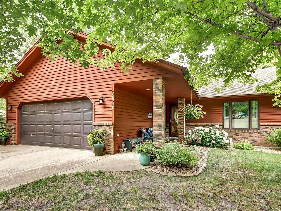 1st image of 313 Birchcrest Dr