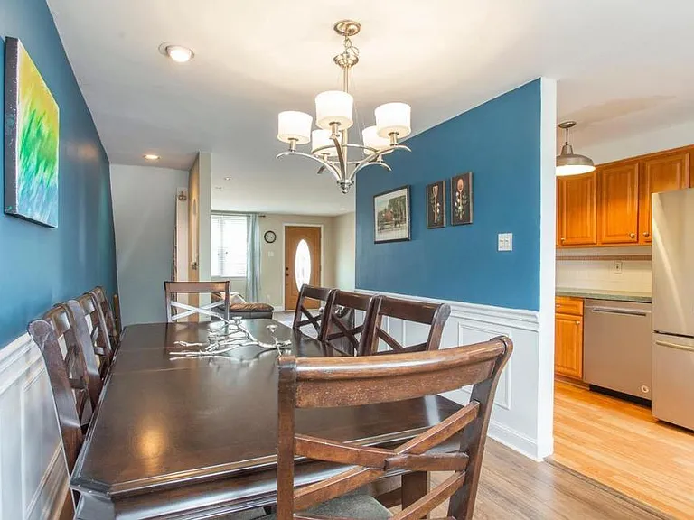 1144 Myrtlewood Ave — Photo 7