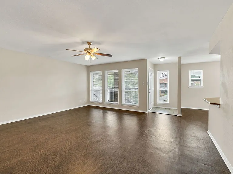 5033 Winder Ct — Photo 9