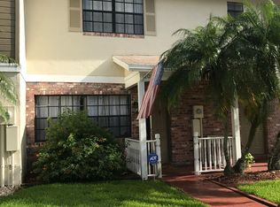 10764 NW 11th St, Pembroke Pines, FL 33026