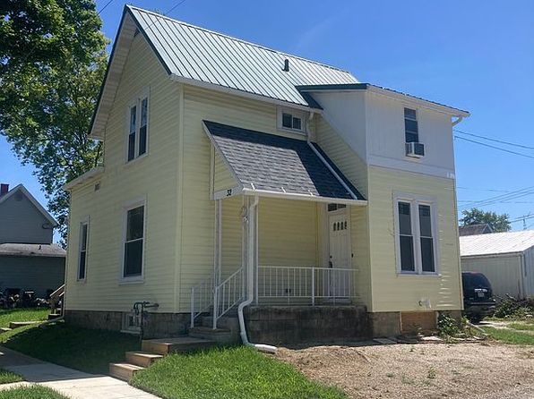32 Rebecca St