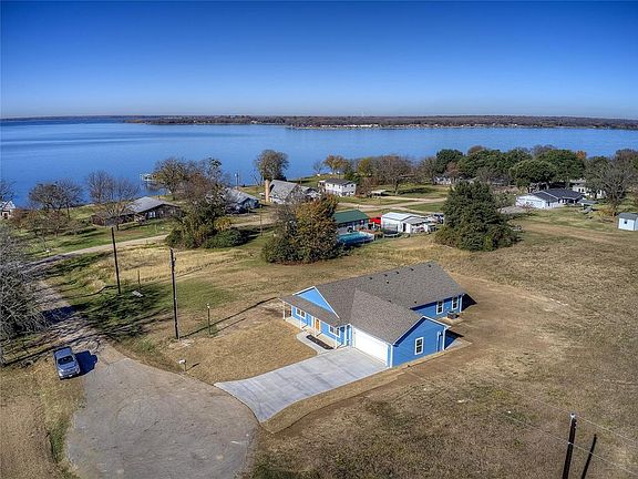 2nd image of 811 Tawakoni Dr