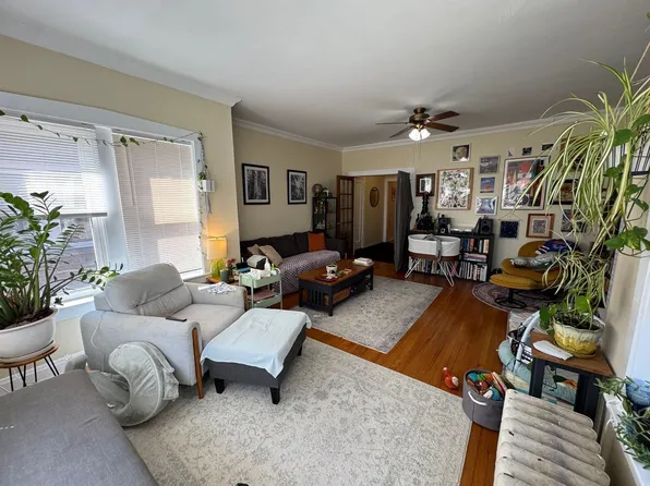 3928 N Monticello Ave, Chicago, IL 60618