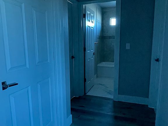 5th image of 1252 NW Terre View Dr