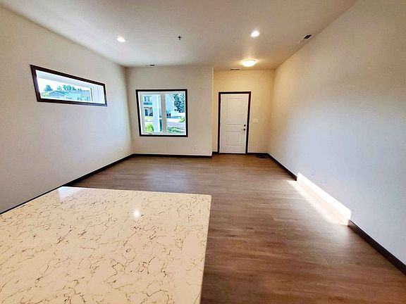 5th image of 4451 Cumberland Loop #4501