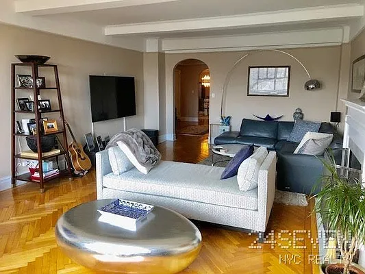 Rented by 24 7 NYC Realty Inc. | media 23