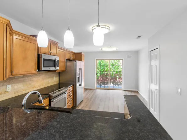 650 Village Ln Floor 1, Milford, MI 48381