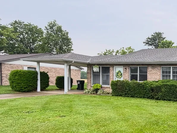 200 Southgate Dr #202, Freeburg, IL 62243