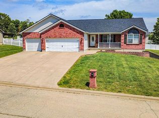 1133 Pride Dr, Desloge, MO 63601