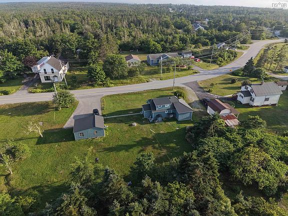 5th image of 41 Stoney Island Rd