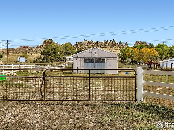 5th image of 3604 Glade Rd