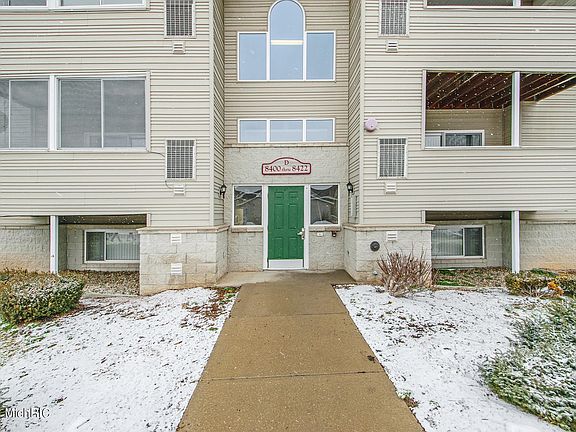 3rd image of 8418 Jasonville Ct SE