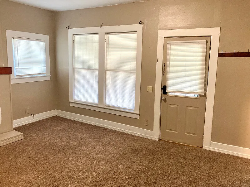 3022 Anderson St — Photo 3