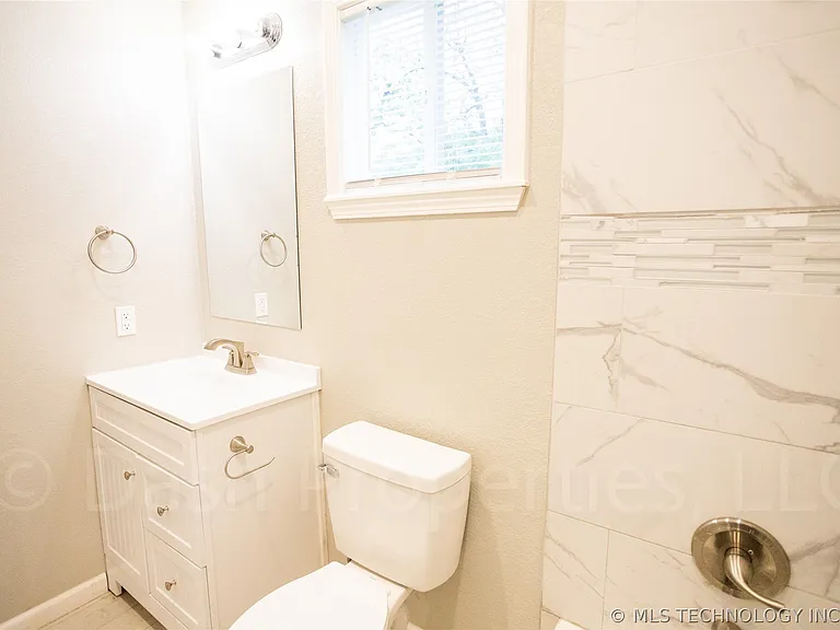 821 S Quaker Ave — Photo 39
