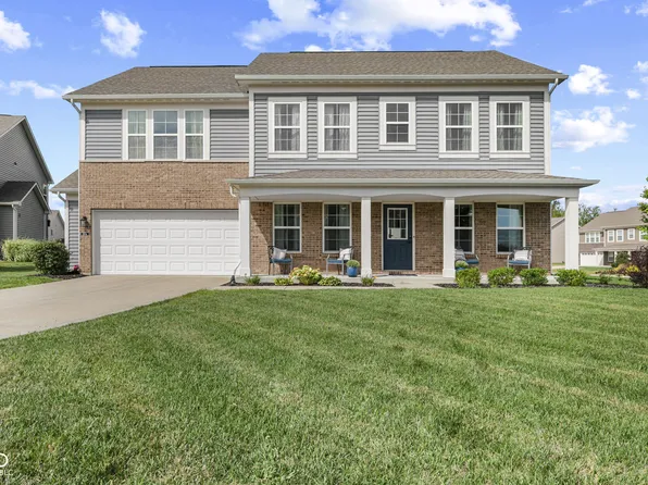 1304 Glen Canyon Dr, Greenwood, IN 46143