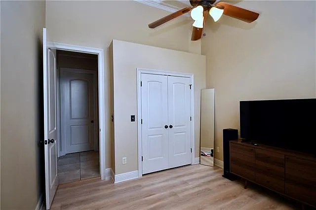 6413 Arden Oaks Dr — Photo 45