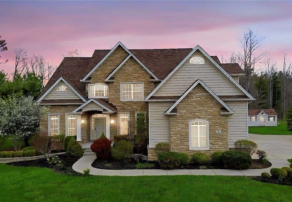 1st image of 35 Worthington Ln