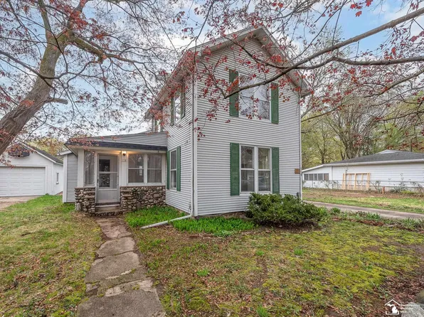 118 Litchfield St, Clinton, MI 49236