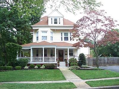 1st image of 236 Vreeland Ave