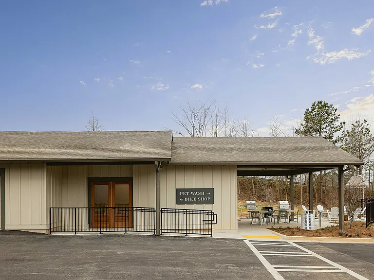 1000 Forestview Dr — Photo 37