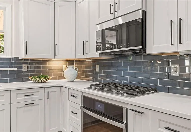 1235 Longpointe Pass — Photo 34