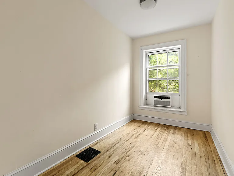 246 Cumberland St #2 — Photo 9