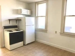 1413 Fountain Ave #B — Photo 7