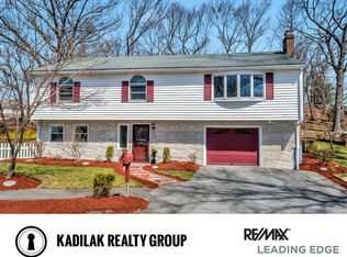 5 Adams Cir, Woburn, MA 01801