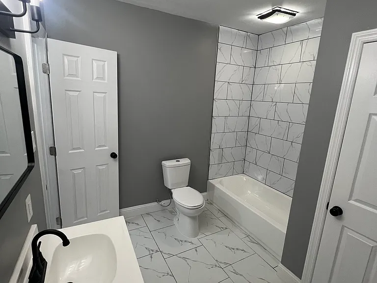 1223 Belmont Ave #3 — Photo 5