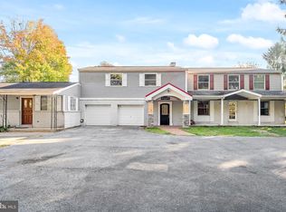1044 Trail Rd, Hummelstown, PA 17036
