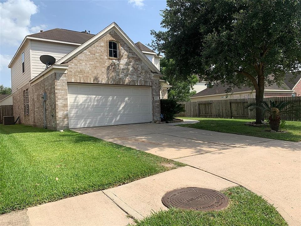 1st image of 902 Vista Bend Dr