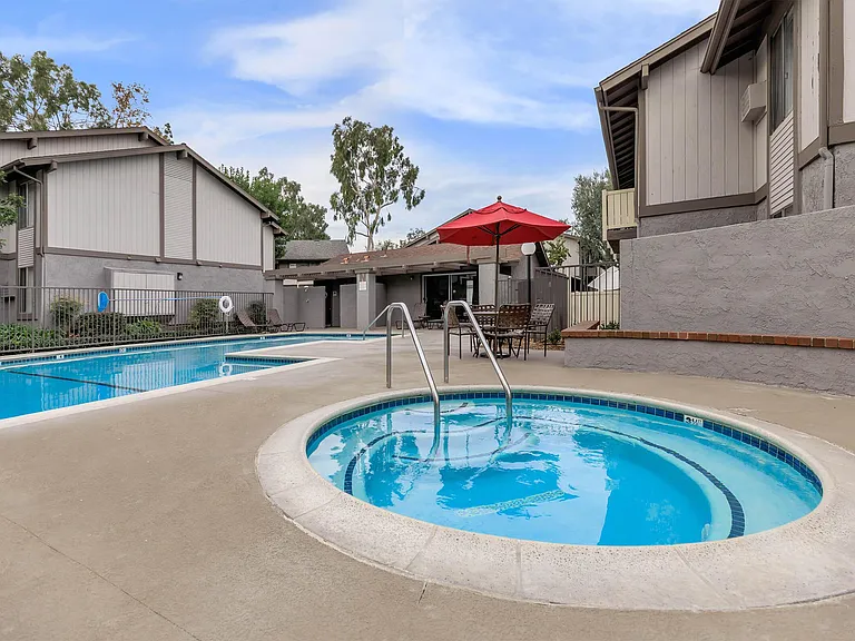 Monte Verde Apartment Homes — Photo 11