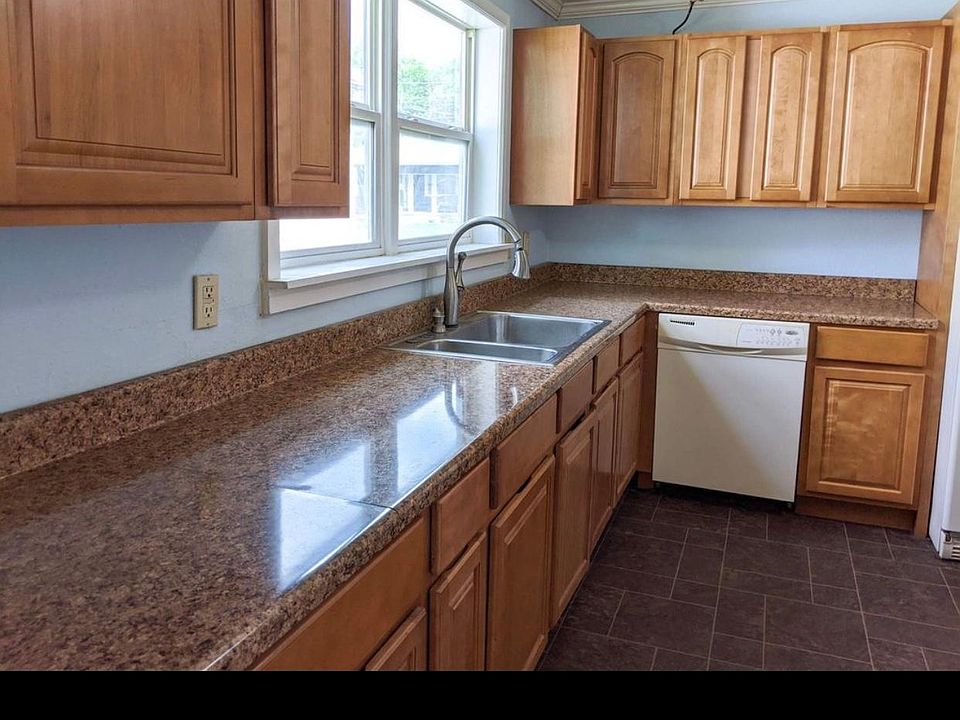 2nd image of 1647 N 13th St