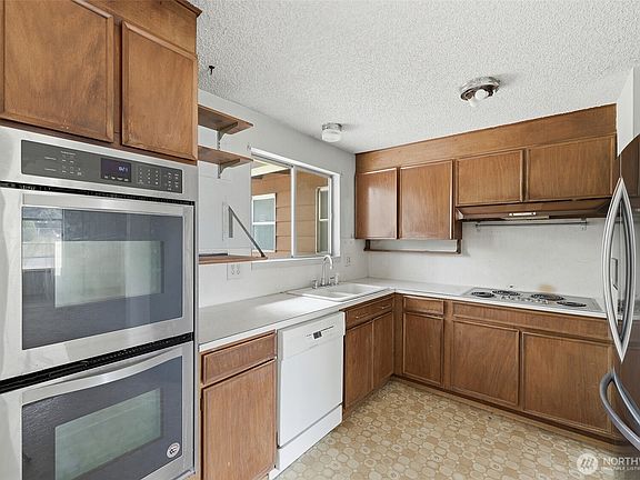 4th image of 4201 S 293rd Street