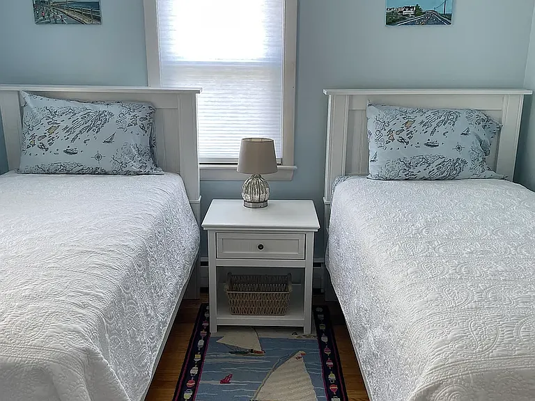 28 Chestnut St — Photo 11