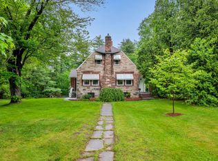 242 Park Ave, Bloomfield, CT 06002