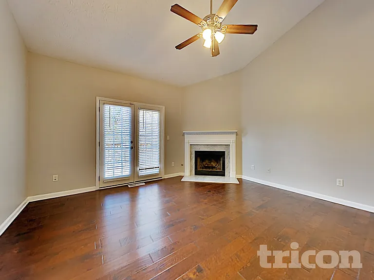 806 Board Walk Ct — Photo 3